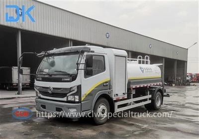 9- tonnia sähköinen vesiprinklerikoru Yiwei Electric Truck