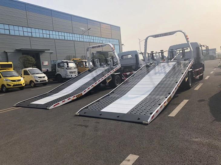 Flat Folding Wrecker